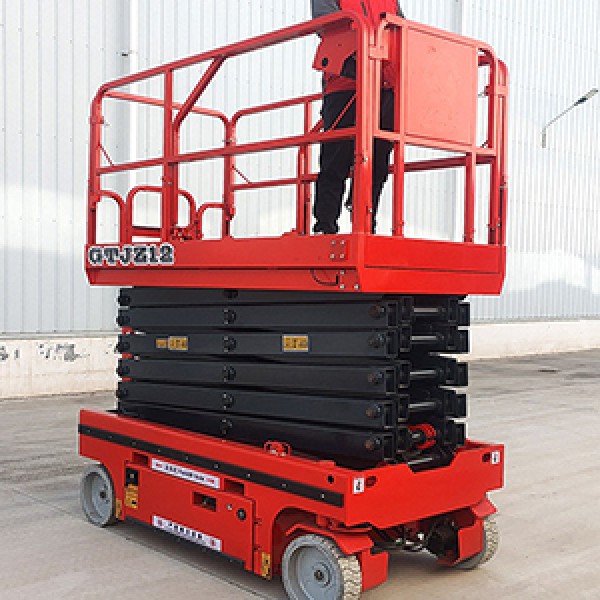 榆树自行走升降机